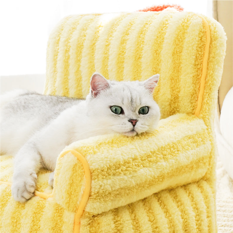 zeze Striped Plush Pet Armchair — High-Backed Cat Chair with Carry Handle