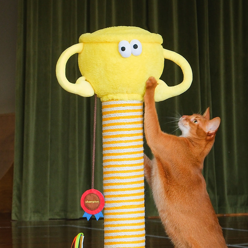 zeze Trophy Cat Scratching Post — 85 cm overall, with Catnip Rosette & Spring Toy