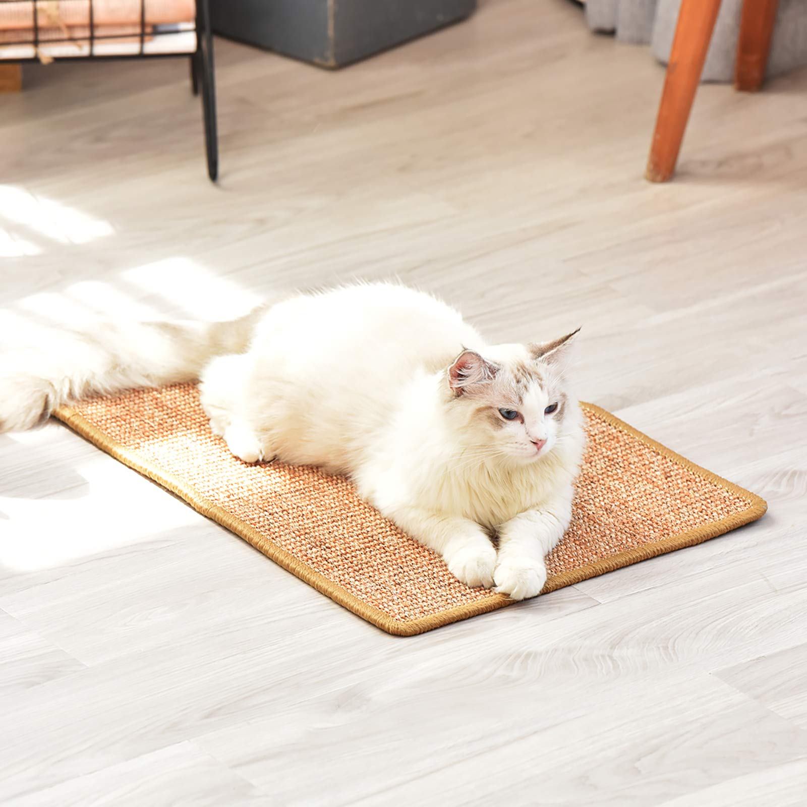 Natural sisal cat scratching mat (60x40cm), horizontal floor scratch board.