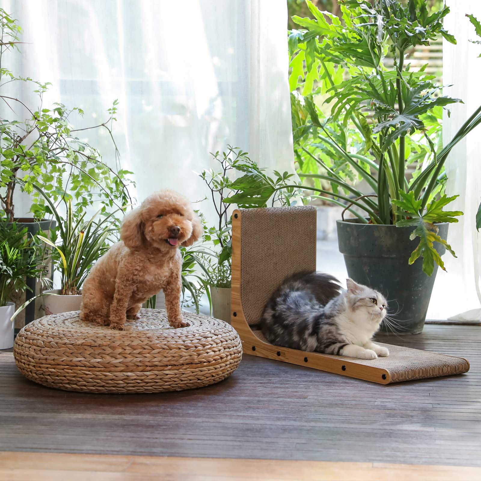 FUKUMARU 68cm brown L-shape cardboard wall-mounted cat scratcher.